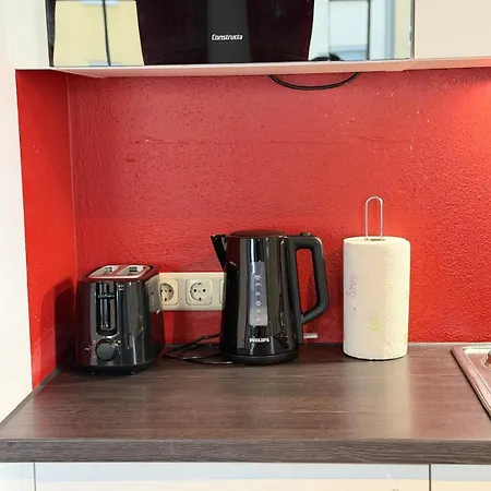 Duha Homes - Wohlfuehl-studio, Kueche, Stellplatz, Self-check-in, Garten Ingolstadt