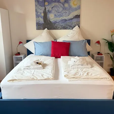 Duha Homes - Wohlfuehl-studio, Kueche, Stellplatz, Self-check-in, Garten 公寓 *