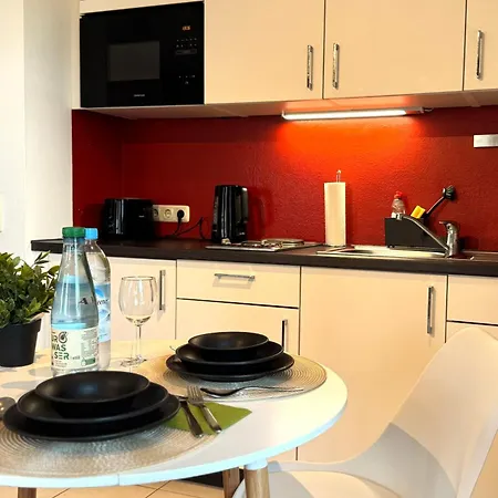 Dutti's - Wohlfuehl-studio, Kueche, Stellplatz, Self-check-in, Garten