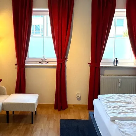 Dutti's - Wohlfuehl-studio, Kueche, Stellplatz, Self-check-in, Garten Apartamento *