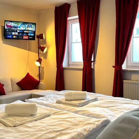 Dutti's - Wohlfuehl-studio, Kueche, Stellplatz, Self-check-in, Garten
