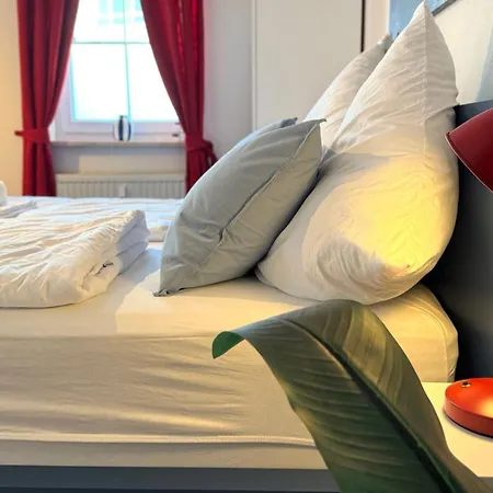 Dutti's - Wohlfuehl-studio, Kueche, Stellplatz, Self-check-in, Garten *
