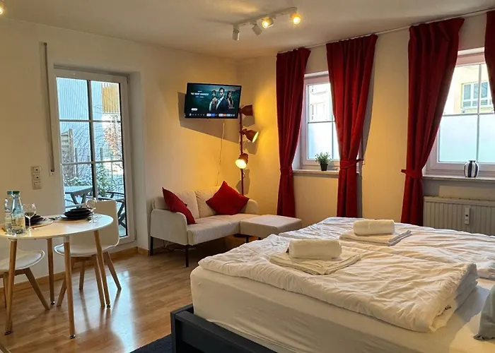 Dutti's - Wohlfuehl-studio, Kueche, Stellplatz, Self-check-in, Garten Lägenhet Ingolstadt